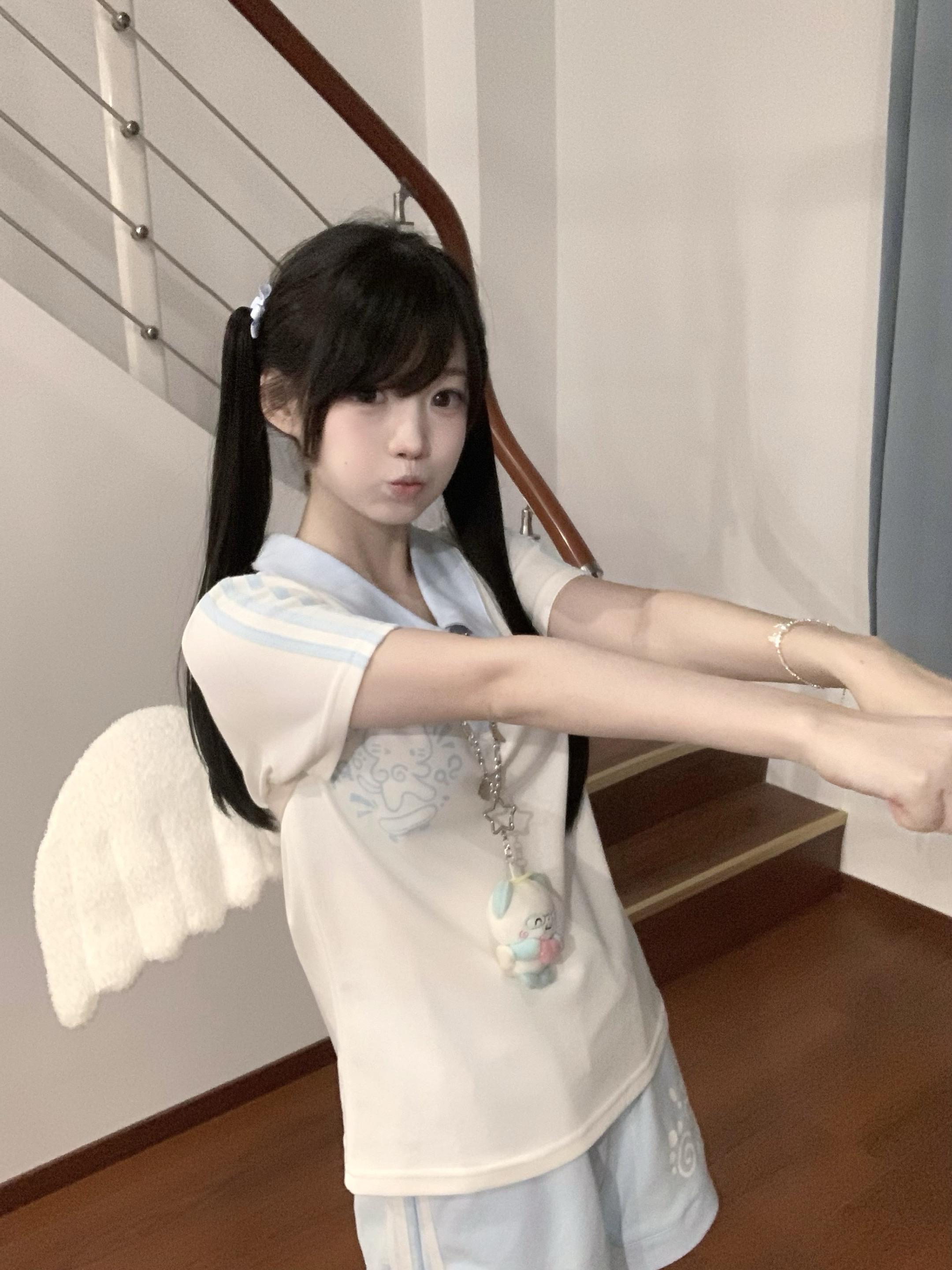 (･∞･ﾐэ )Э。🐟🌊～🐟