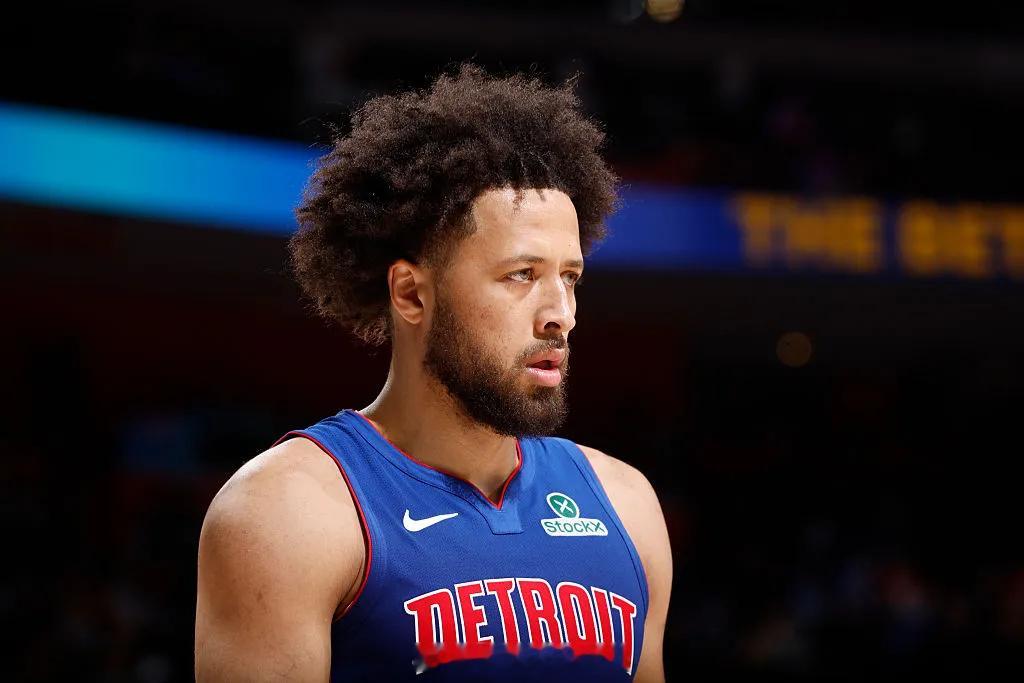 站在今天，2025 年 11 月 15 日，从联盟里随意选择一个控卫来组建球队，