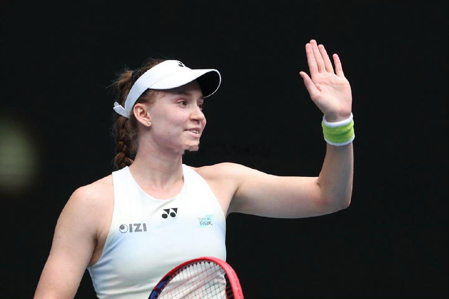 莱巴金娜晋级澳网四强莱巴金娜的发球环节堪称本场比赛的胜负手，全场她轰出11记AC