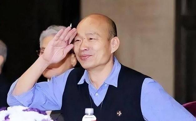 韩国瑜对傅崐萁发飙，要轻松，不如把总召给辞了！8月11日，根据岛内媒体报道，“立