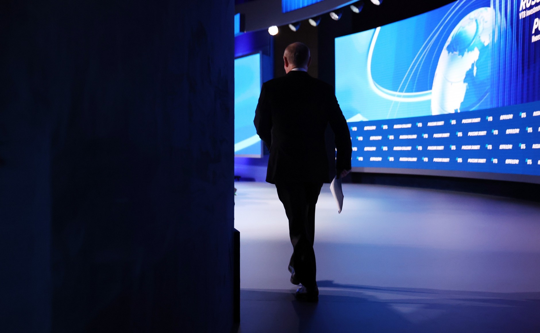 瓦洛佳小朋友  “俄罗斯在召唤！”投资论坛弗拉基米尔·普京在“俄罗斯在召唤！”论