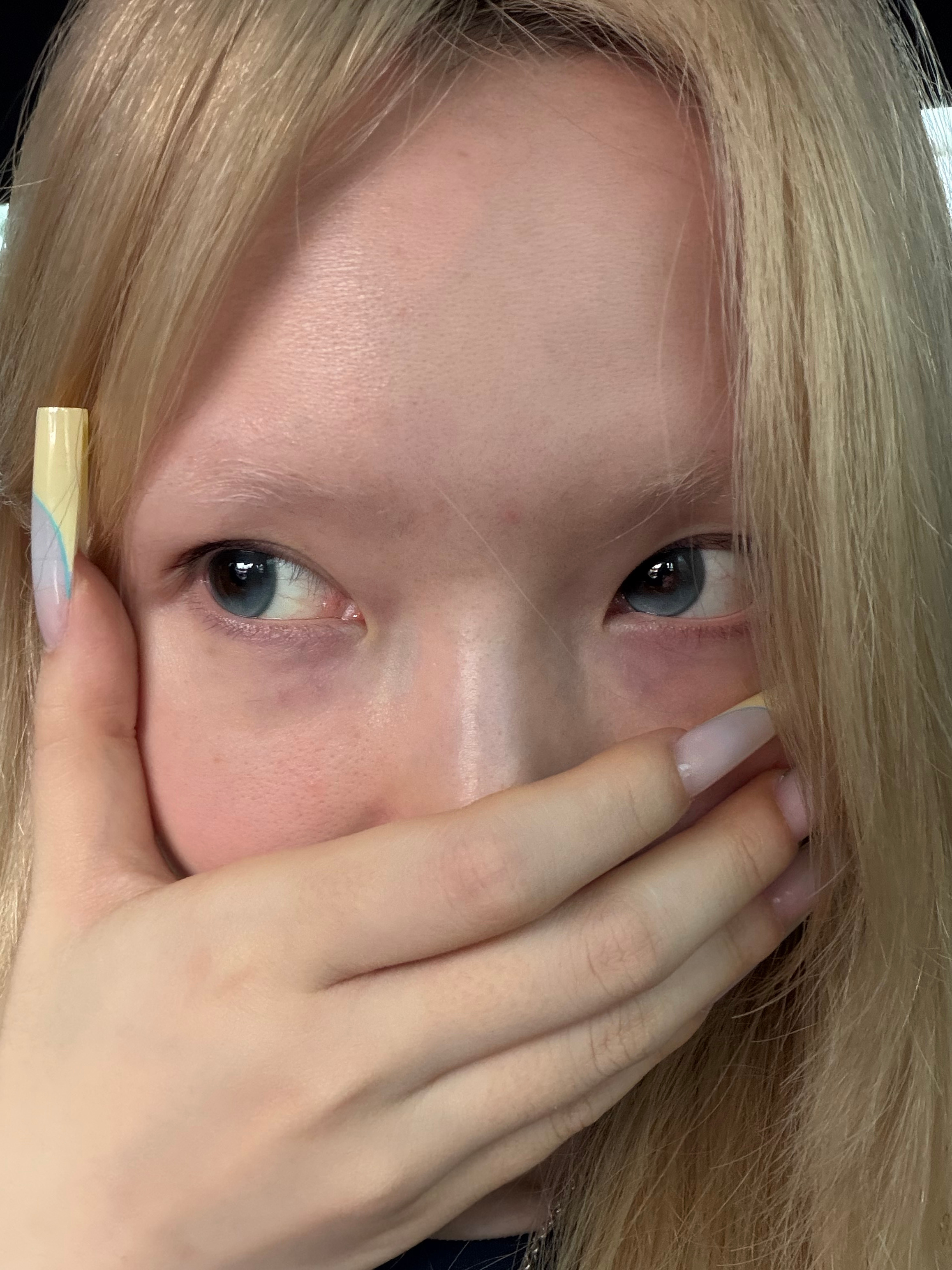 这个小如专车又来了。已经连续四次出门是他送的。困到呆滞中。 