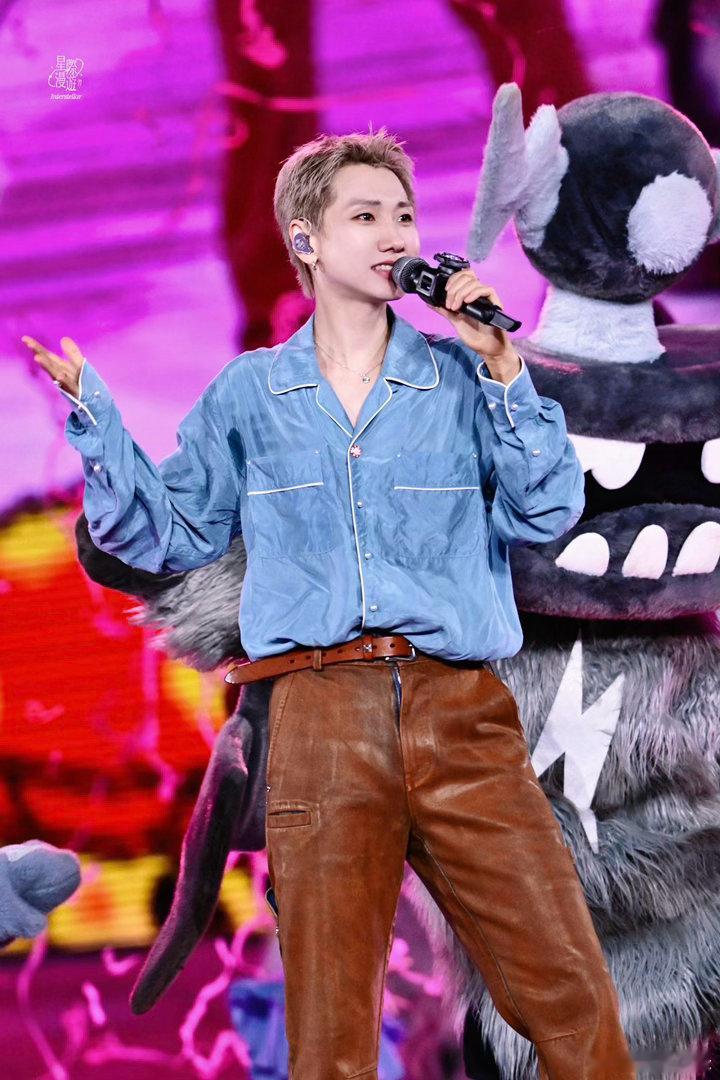 汪苏泷对男生撒娇也有一套汪苏泷好会撒娇 谁懂汪苏泷撒娇的杀伤力！对男生撒娇也完全