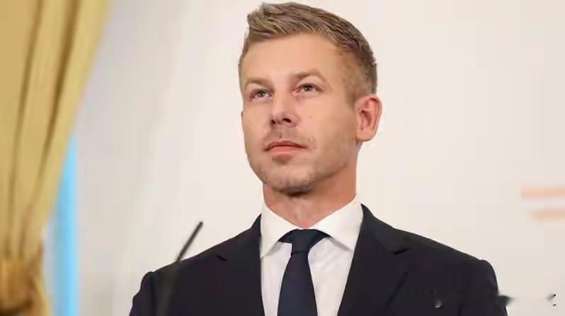 匈牙利新总理毛焦尔在布鲁塞尔跟北约秘书长吕特见完面，当场把话撂得明明白白：匈牙利