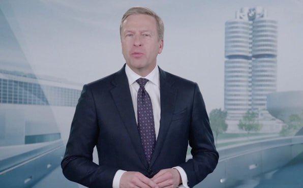 宝马集团首席执行官齐普策随德国总理默茨率领的德国高管代表团抵达中国。在接受中国环