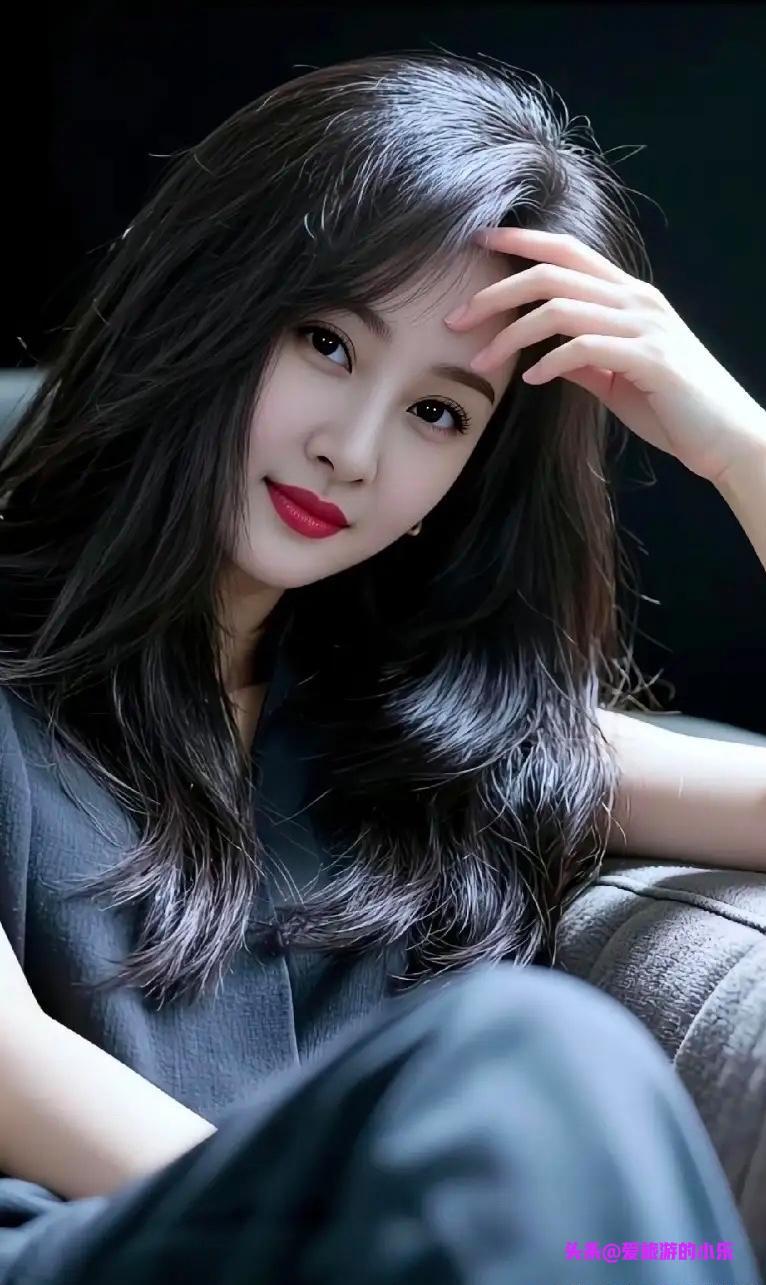 50岁了气质还是这么优雅！