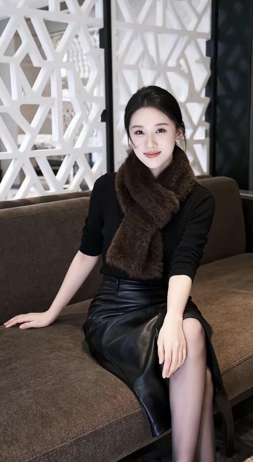 看一眼就能让人入迷心动，少看一眼都是浪费.