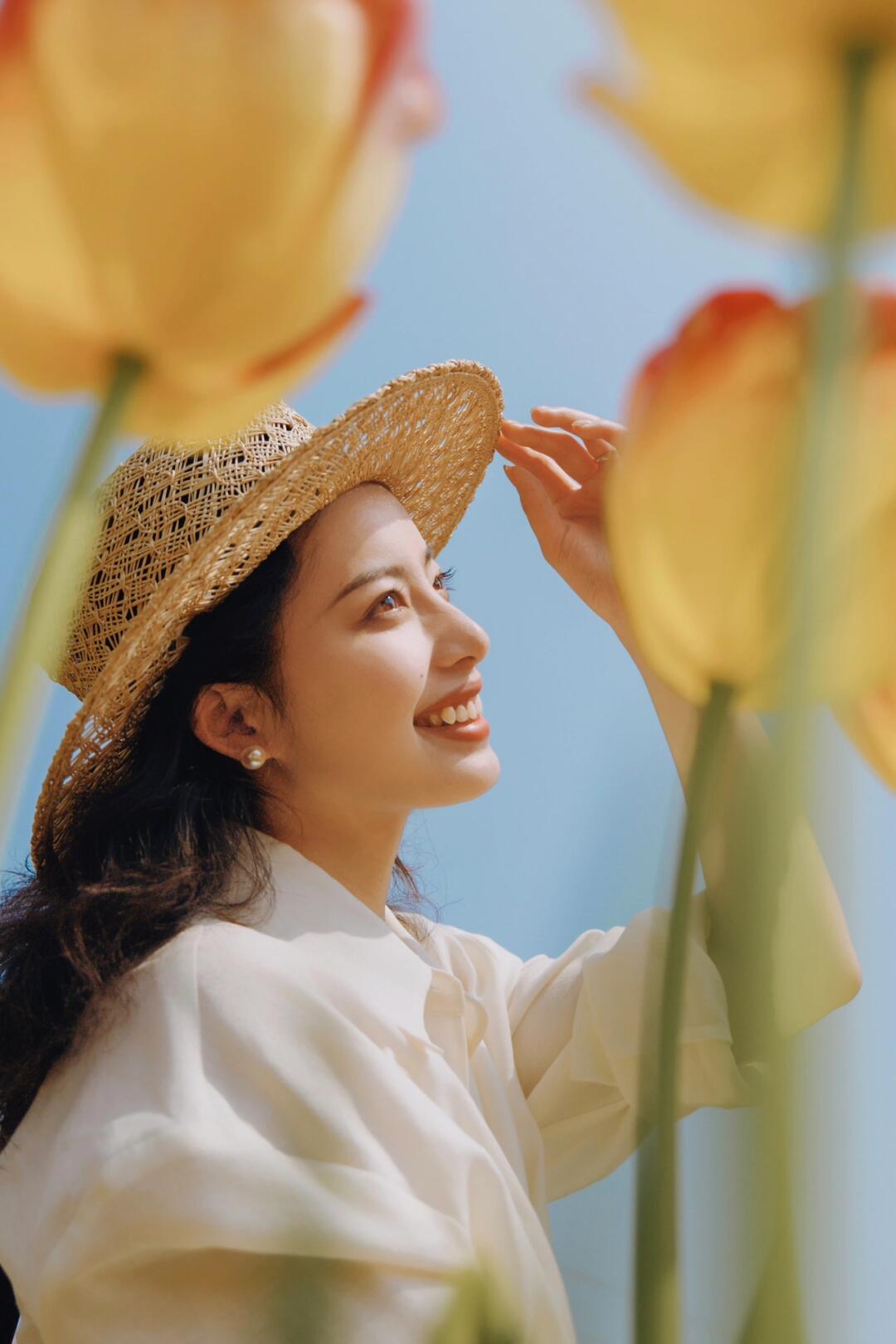 明媚的春日气息，郁金香这样拍也太美了！