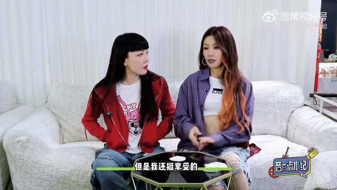王蓉建议浪姐把淘汰的姐姐复活重赛王蓉吴莫愁喊话浪姐节目组舞台不该因为一次淘汰就画