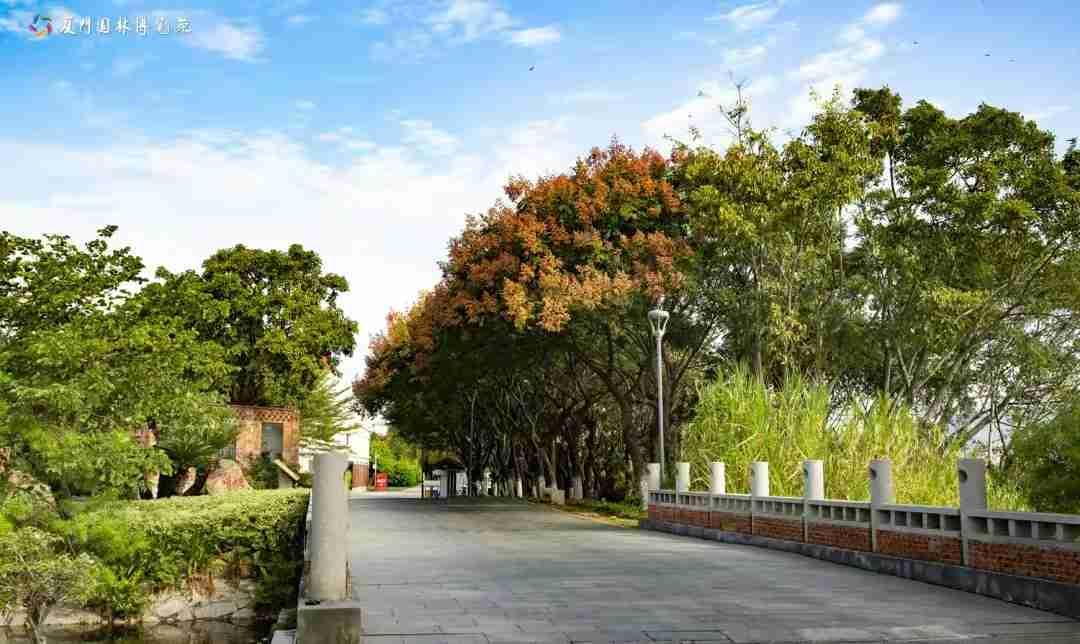 享受大自然！
带定位晒今日生活
我的今日状态：😁轻松愉快
我这里的天气：☀️晴