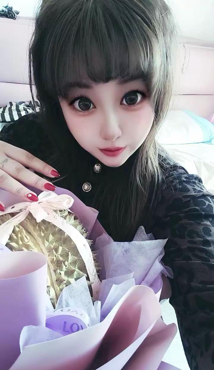 生活已经很累了，如果爱不能给人力量，反而产生消耗，那爱的意义是什么？？榴莲花束?