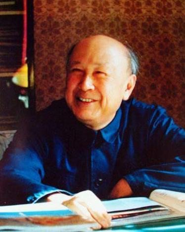 1956年，钱学森参加国宴，可在宴会上竟然找不到自己的座位。就在钱学森尴尬时，毛