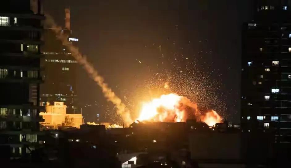 伊朗反击美以军事行动，重创美军舰艇！

最近中东局势真是紧张得不得了。就在2月2