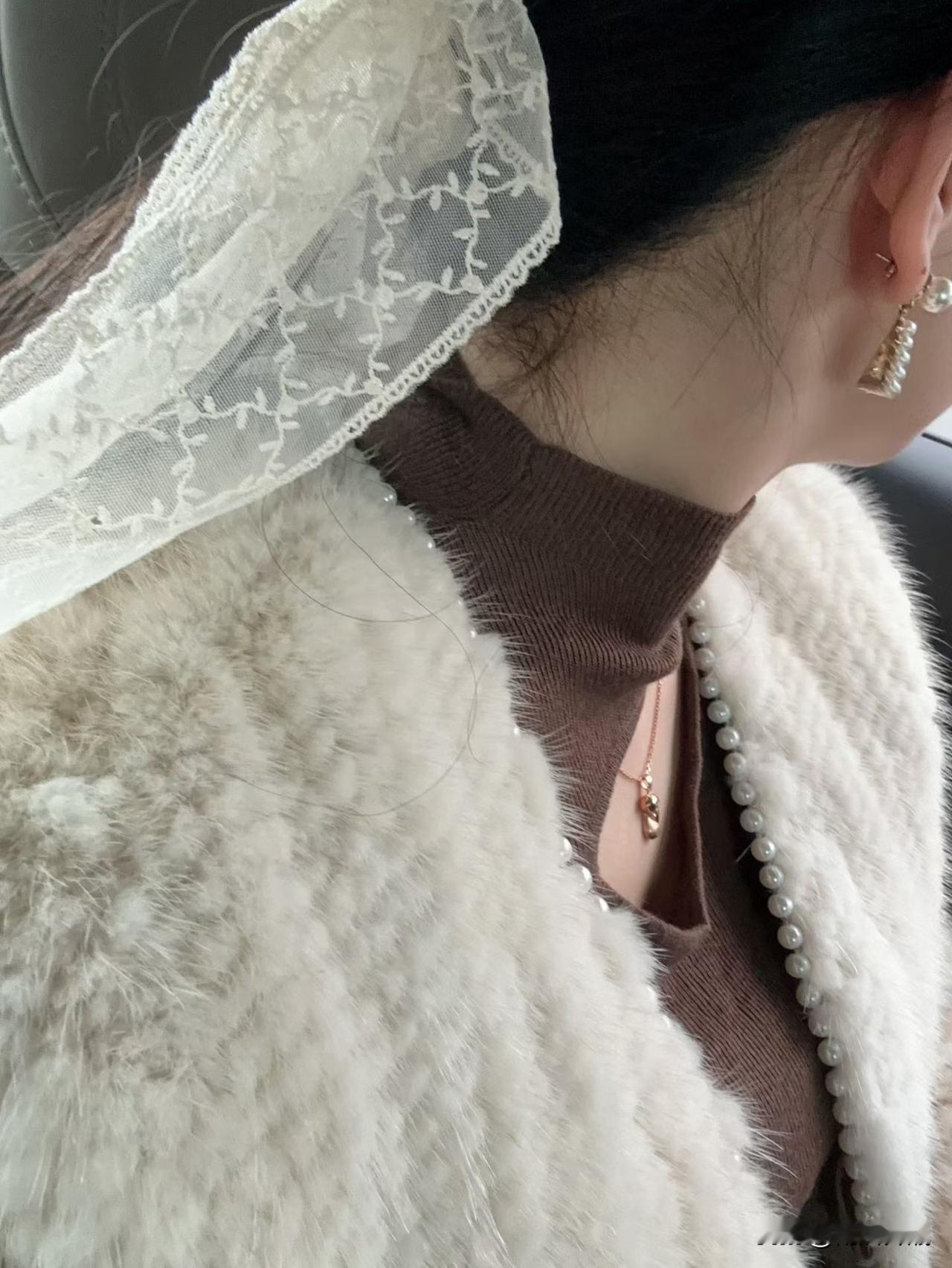 马到成功，元旦快乐！
炊烟与钟声一同升起，把去年的遗憾，都抛在九霄云外。