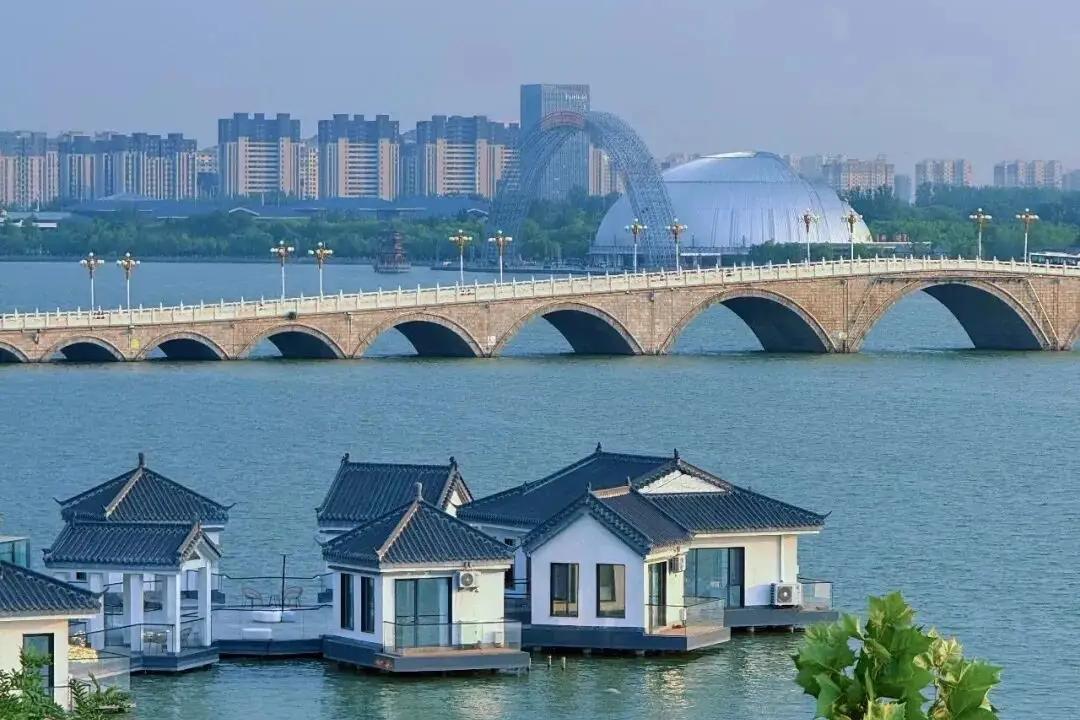 在聊城，向公园借一抹清凉

在聊城过夏天，咱得学会向公园借清凉。每个公园都是一枚