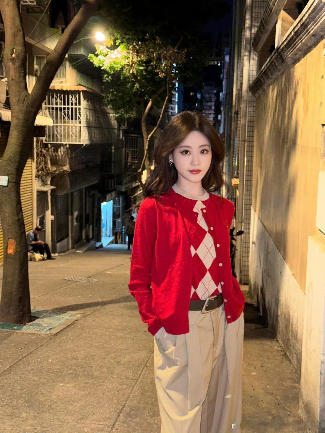 祝绪丹变着花样饭撒她和好友的“三连怼”名场面笑不活！嘴上精准吐槽，行动上却默契十