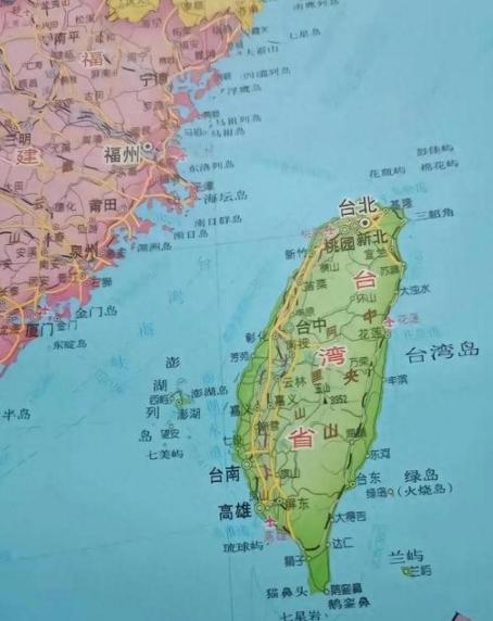 一位山东小伙提出了一个台湾回归后的管理思路，不要直接设为一个省，也不要搞特区，而