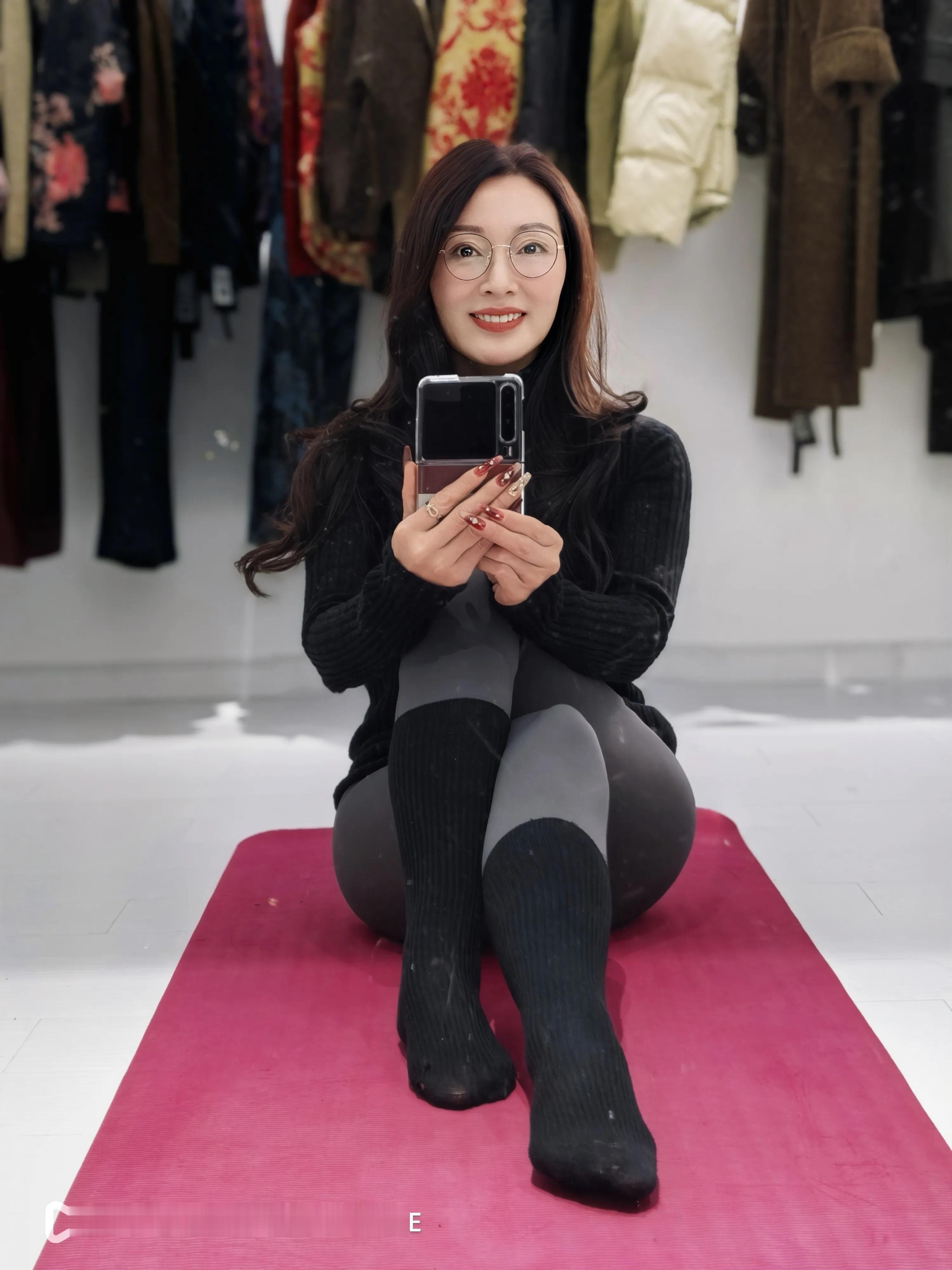 人活着就两件事情 ：让肉体健康 ，让灵魂自由…… 