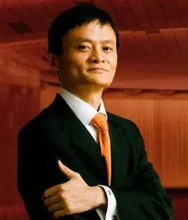 别光叹马云归隐，六十岁能平安落地、尽享人生，才是真赢家。他这份履历，担得起“伟大