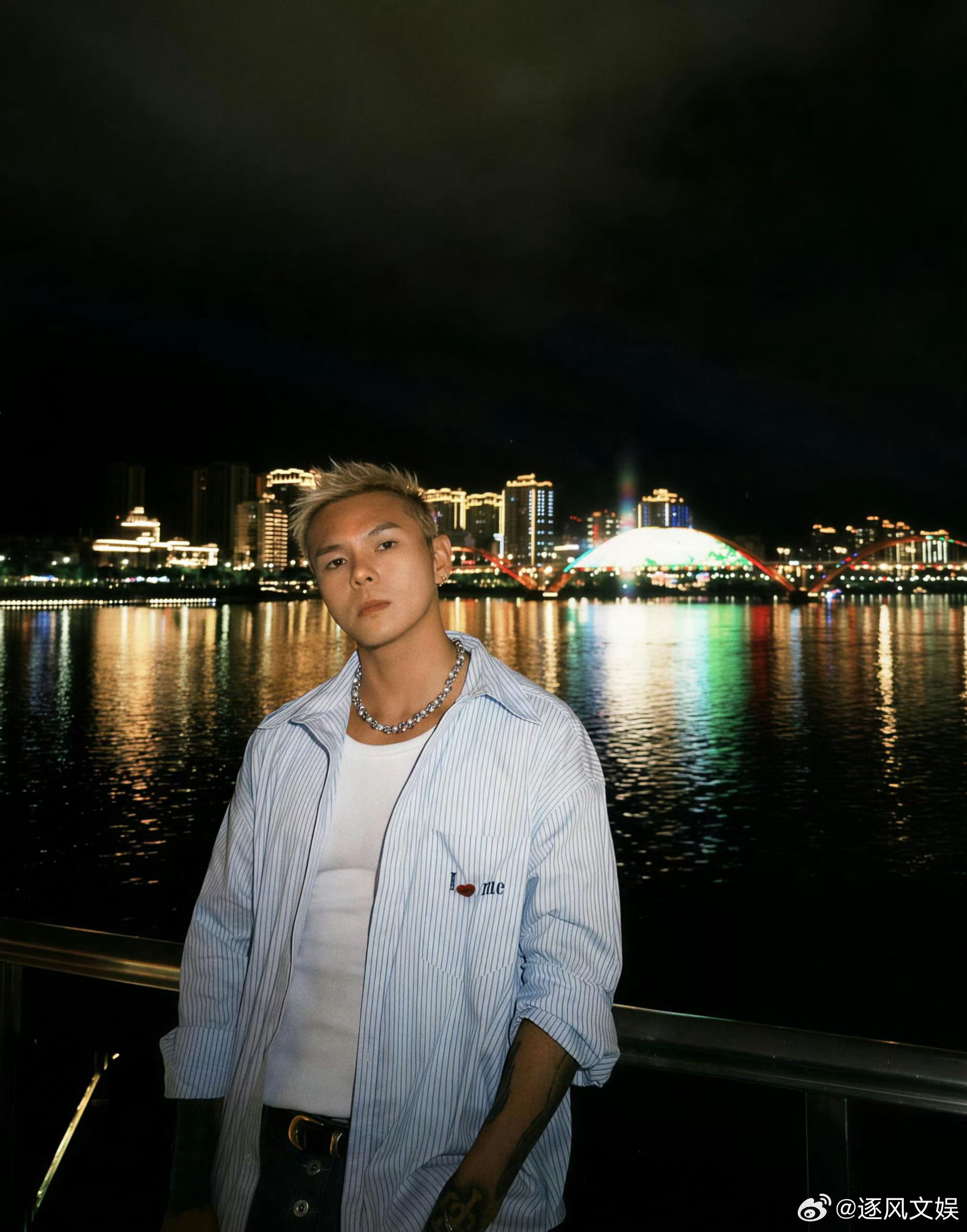 盛宇Yamy无期献唱至亲说唱巅峰对决2026 舞台呈现上两人分工适配度很高，盛宇