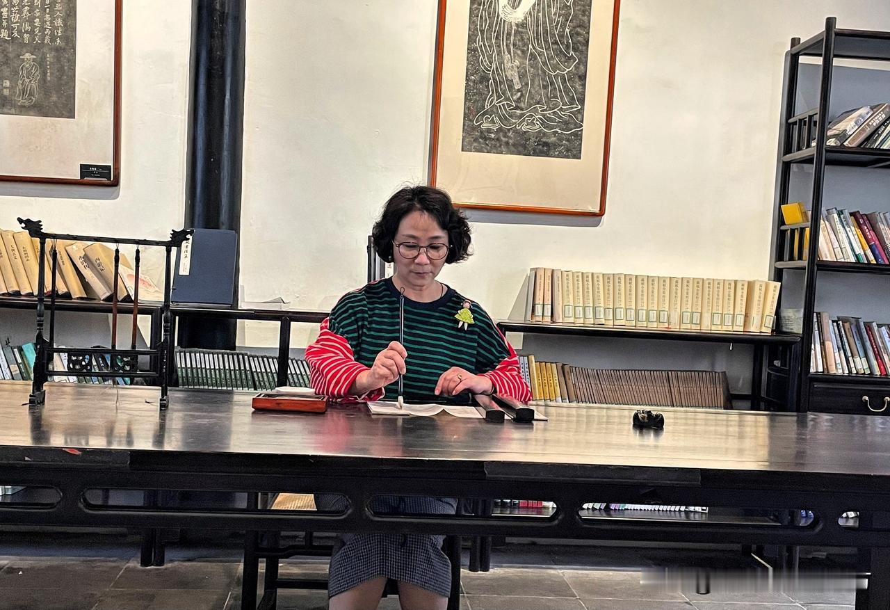 三人行，必有我师。

记得去年国庆小长假，在宜兴市“东坡书院”游玩时，我被自己的