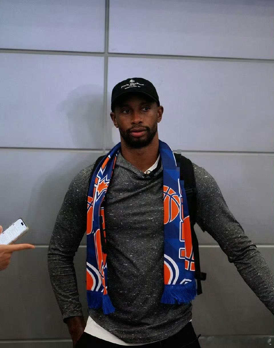 抵达上海…祝福气格格好运～ 