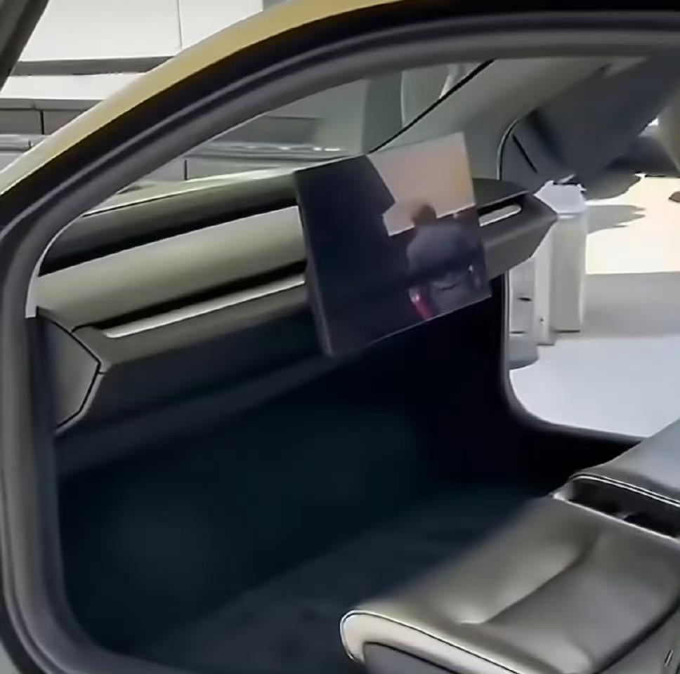 炸锅了！埃隆·马斯克 要把方向盘“删掉”？目标竟然不是造更酷的车，而是想把“司机