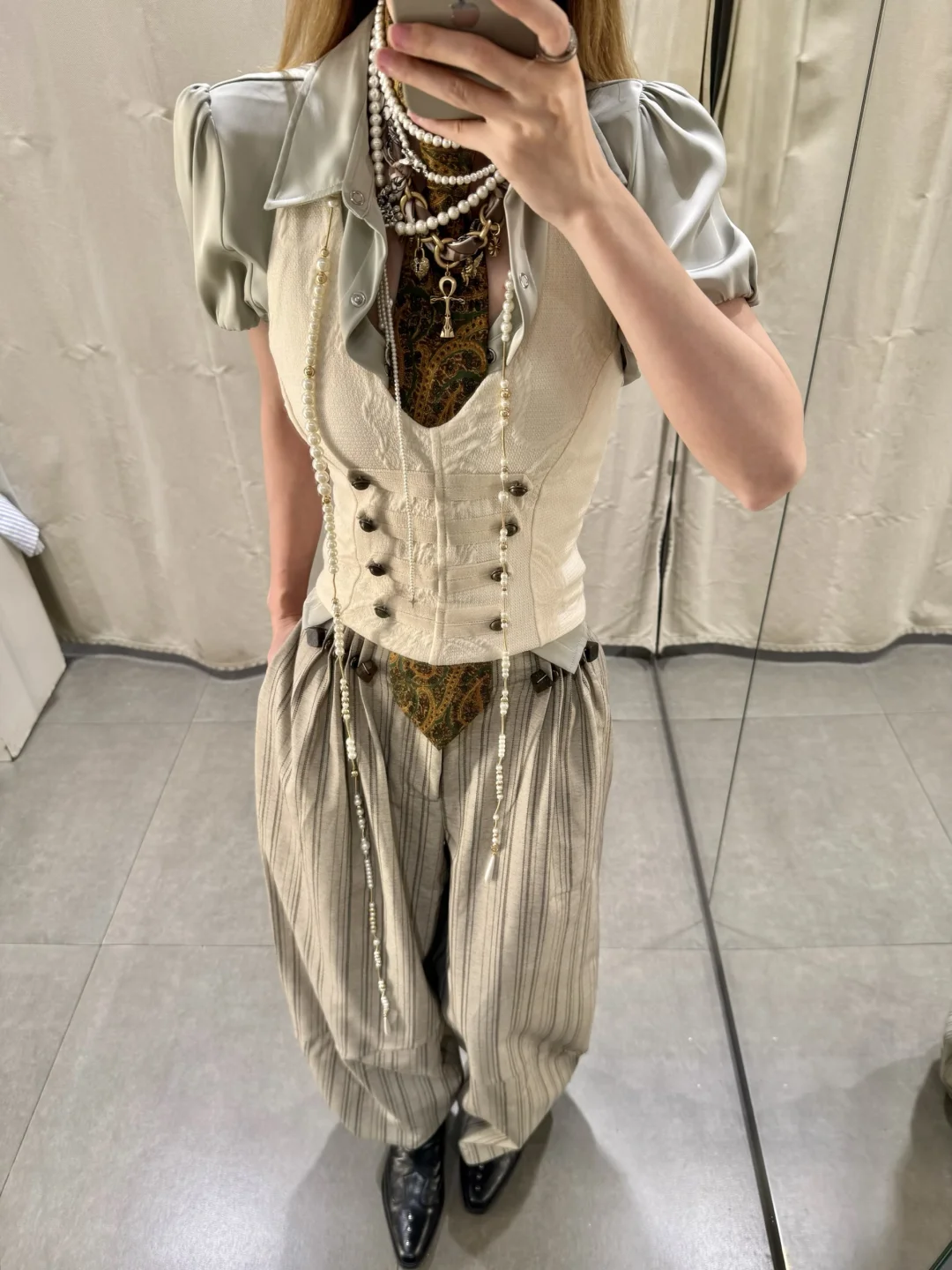 zara你vintage Dior还是西太后？？