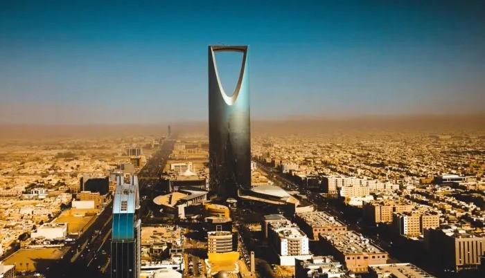 为什么沙特富得流油，却从没有国家去打沙特的主意呢？原因很简单，因为沙特太有钱了！