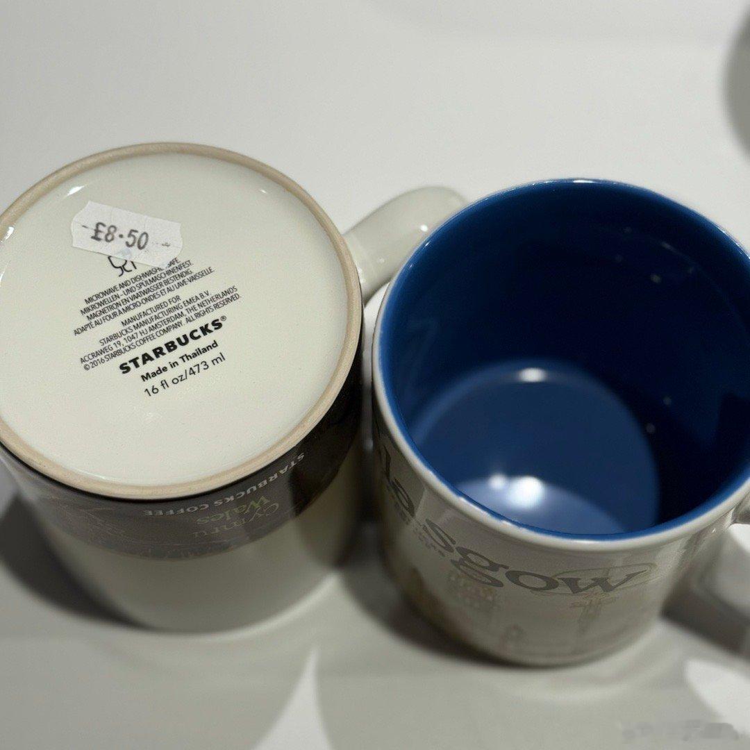 在家里翻到大约十年前去英国买的 Starbucks 城市杯，居然还留着当时没撕的
