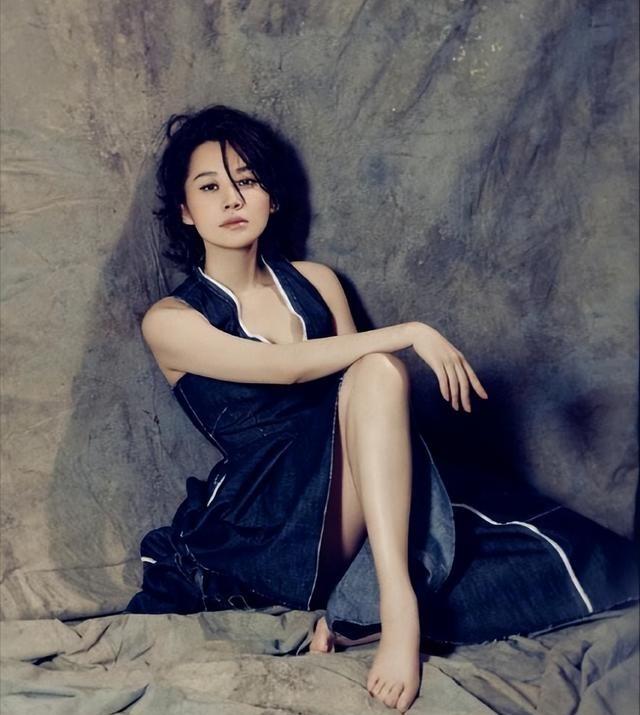 1997年，已有家室的富商刘波追求许晴，特地花了3000万买下了北京的一座四合院