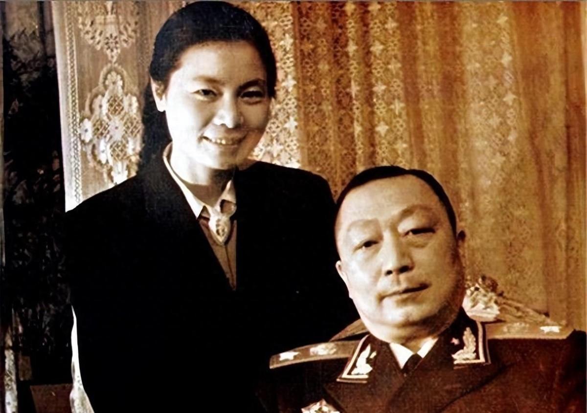 1992年，93岁高龄的聂荣臻感到生命即将走到尽头，坚持为后事亲自安排重要的三件