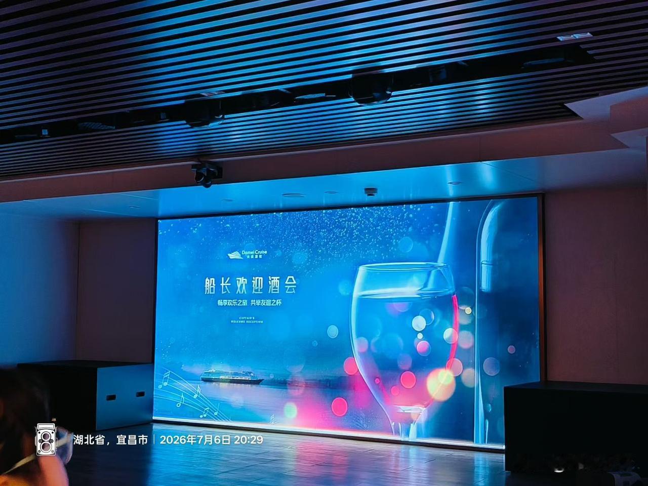 中国国歌名字全称有几个知道九个字。全名叫，中华人民共和国国歌，在成为国歌之前，叫