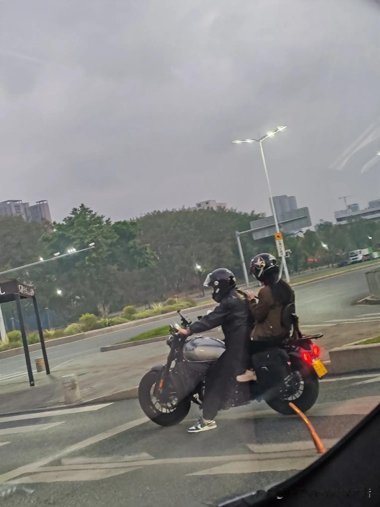记录返程路上的风景