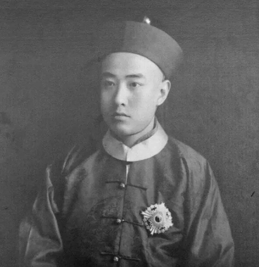 晚清有位传奇老丈人，娶了五位妻子共育十六个女儿，每位女婿的身份都极其不凡，你知道
