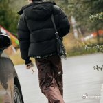 张真源的帽子也高反了 怎么张真源这么可爱？帽子先高反了！粉丝的喊声一来，他立马害