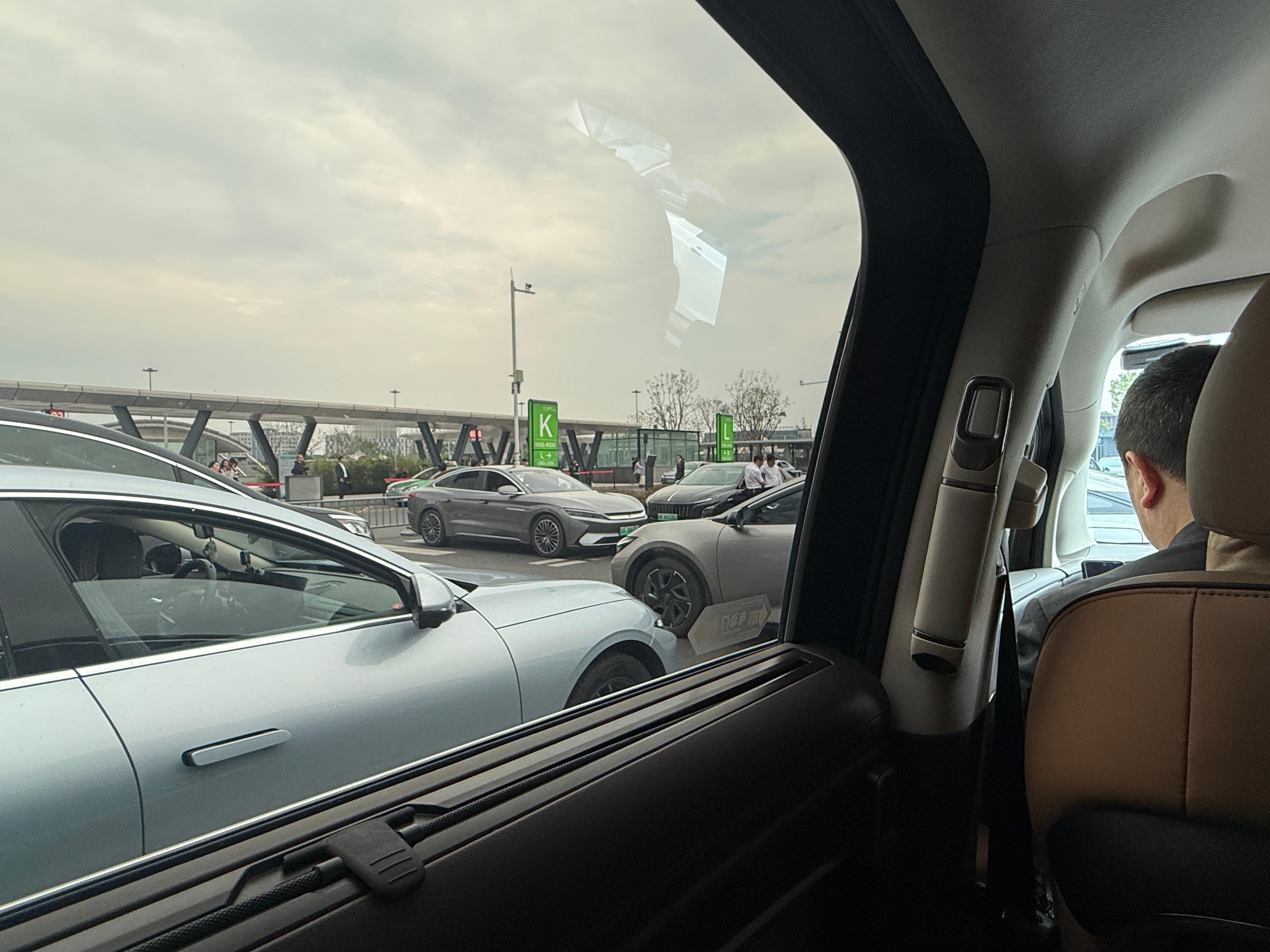 落成都接下来去都江堰康熠车视界的专属超话大v聊车 成都·成都双流国际机场