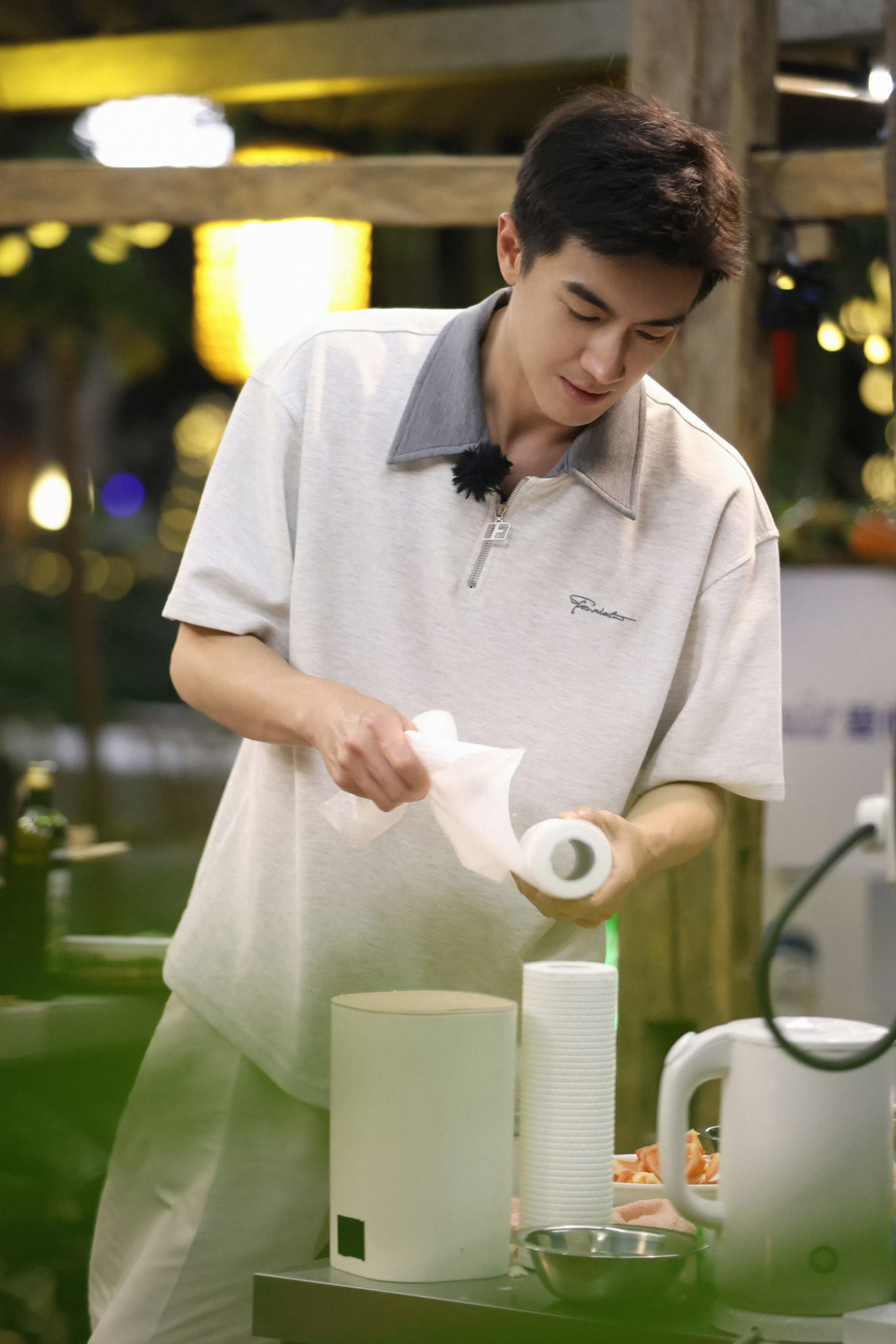 林更新两京十五日lgx林更新吴定缘“让我与你握别，再轻轻抽出我的手，知道思念从此