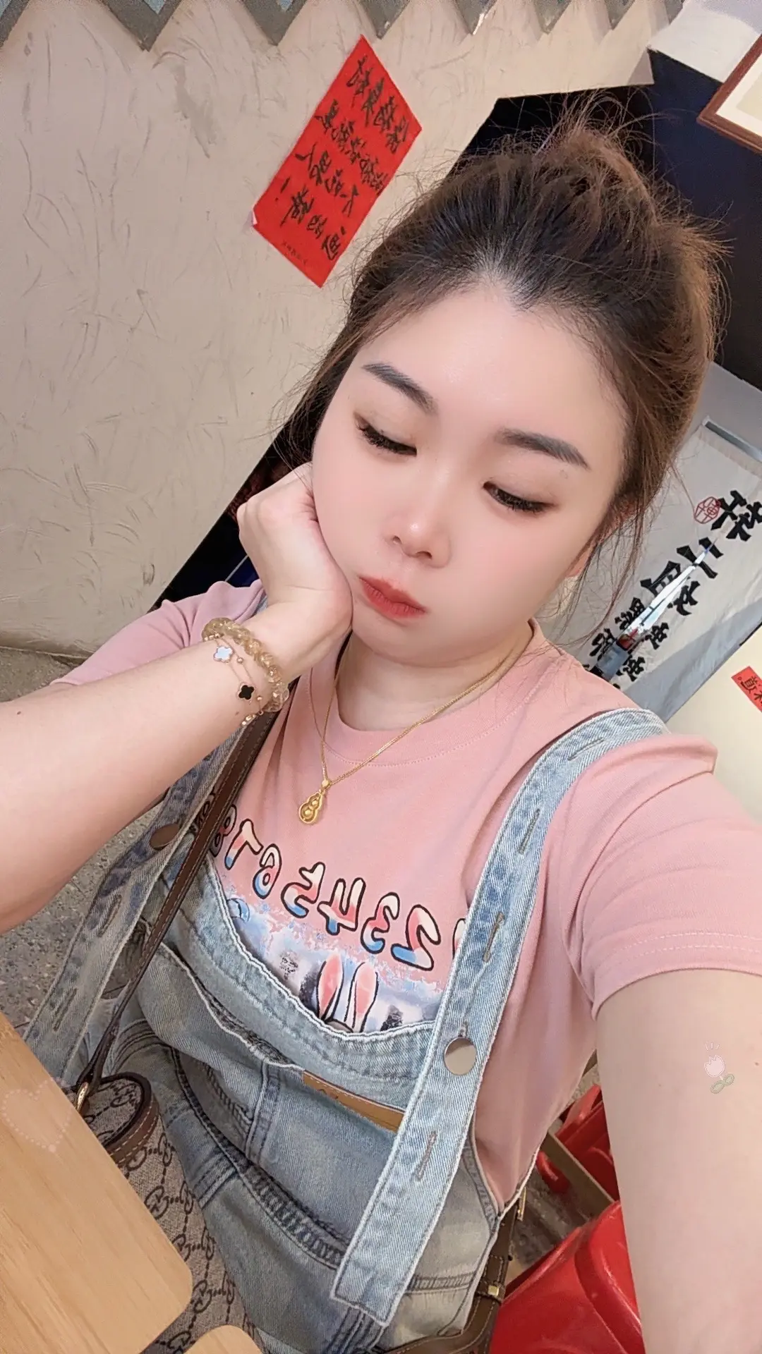 直到现在我还是希望有人能读懂我的一切、懂我的拧巴和脆弱、共情我的一切情绪！