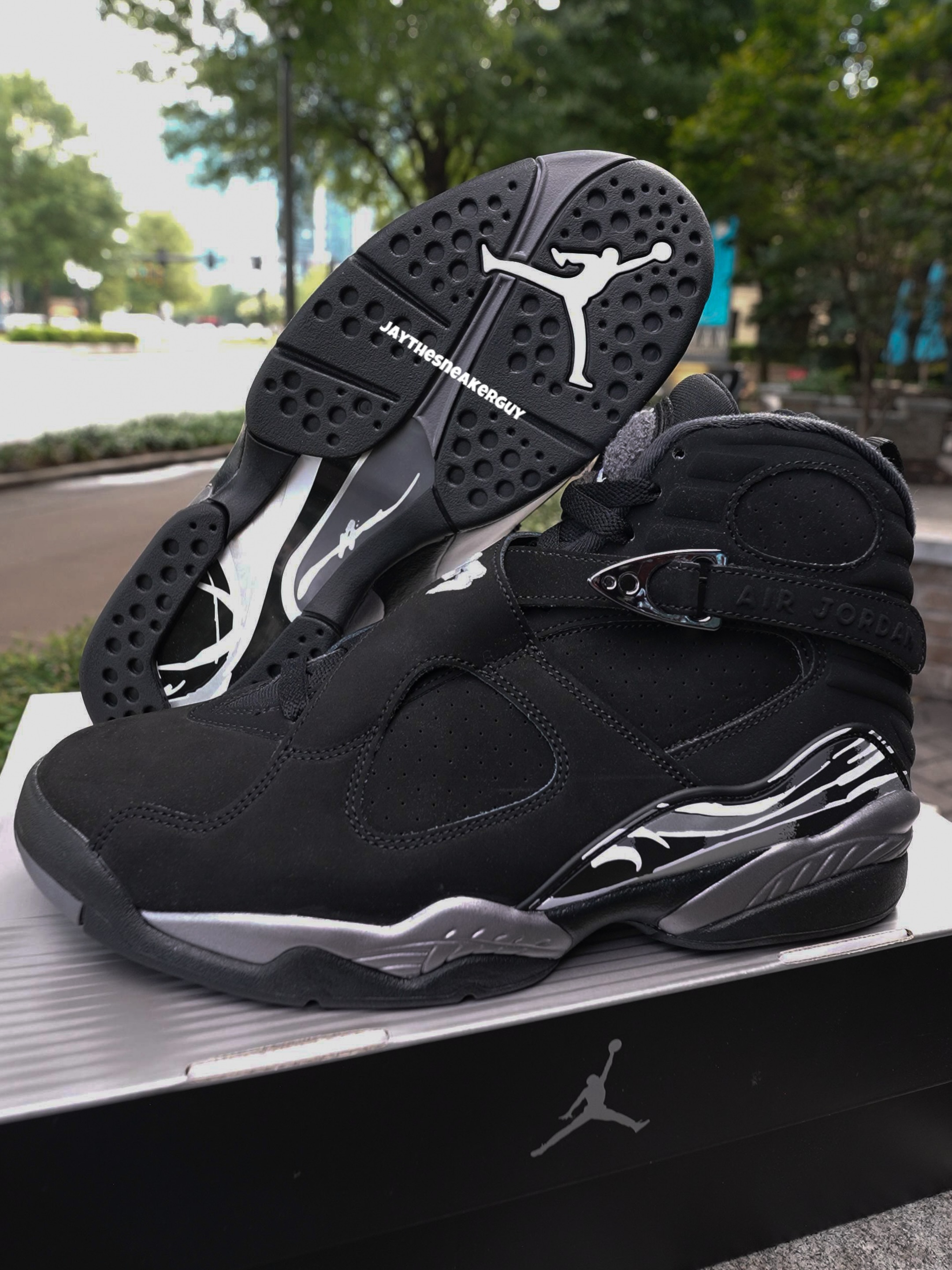 2026年款的 Air Jordan 8 “Chrome” 实拍 也是双有科比印