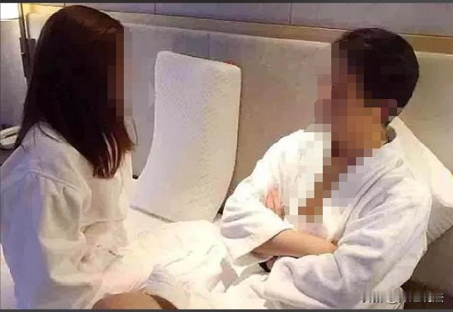 山西，一男子去足浴店认识了个女技师，俩人加为好友。有一天男子跟女子相约了到民宿见