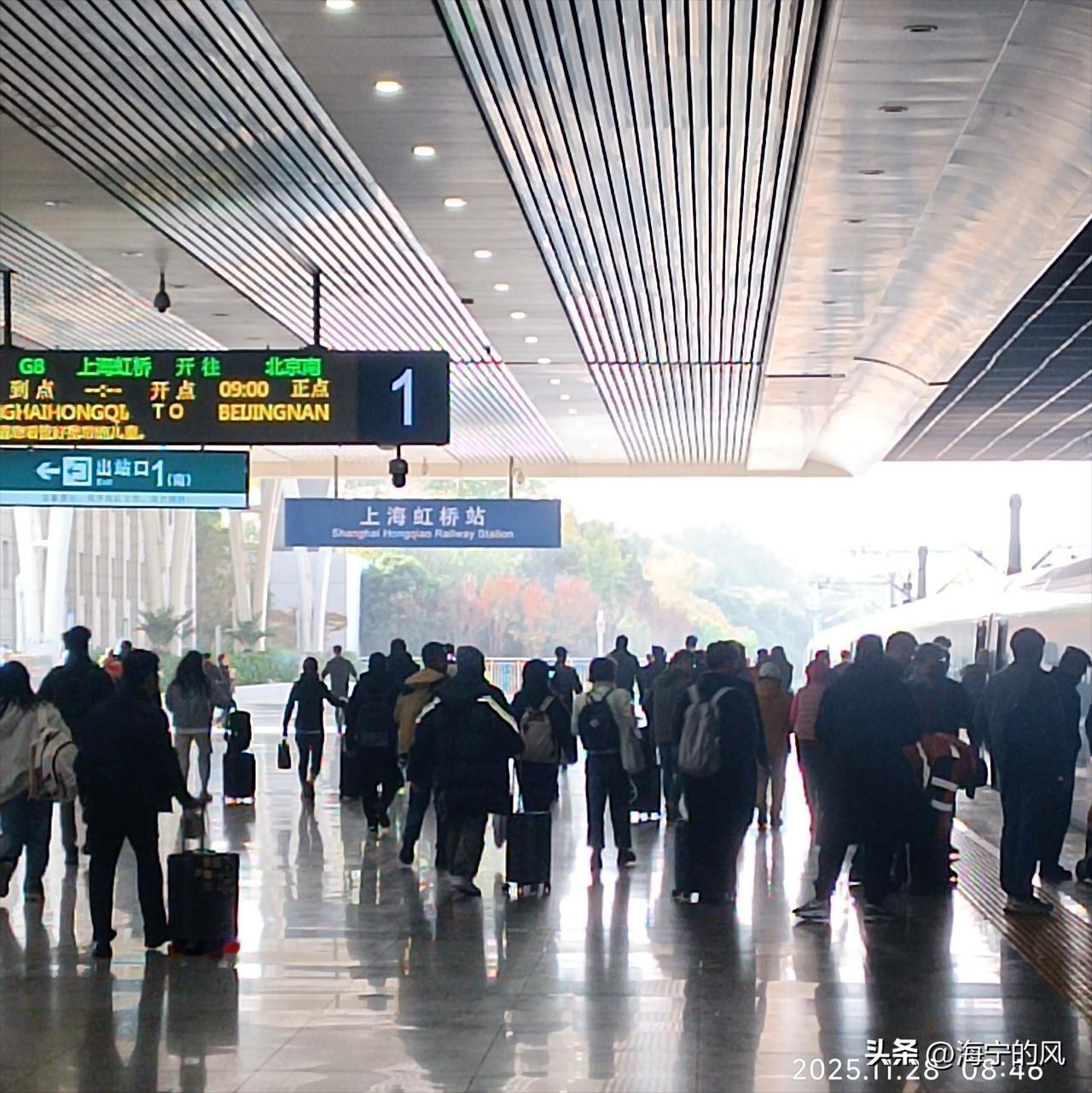 创作训练营2期开营啦【瞻仰领袖毛主席】一个多年的愿望终于实现了，28号乘火车来到