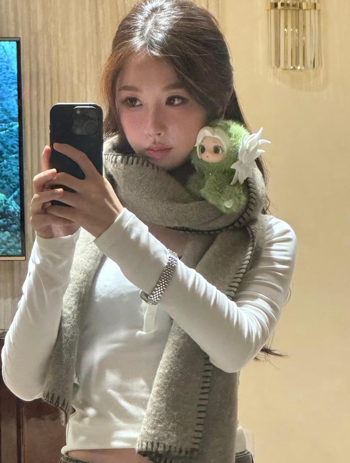 新鲜的虞书欣状态太好了！美美的很安心！[老师爱你] ​​​