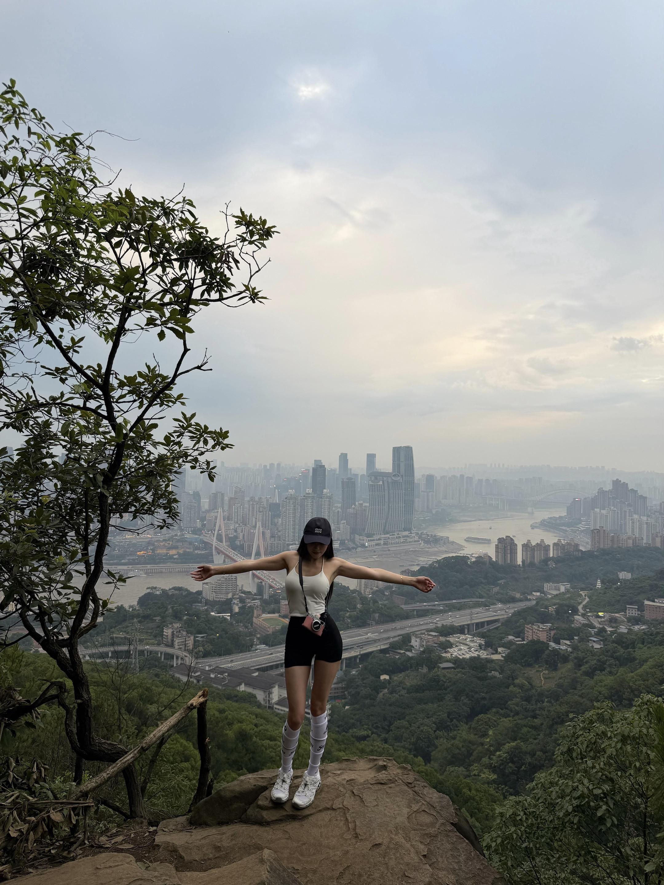 不如去爬山⛰️
