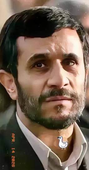 伊朗传来新消息！2026年4月15日，伊朗扔出了一颗让全世界都傻眼的“精神核弹”