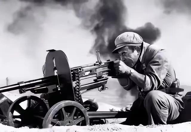 郭留诺夫SG43机枪的一块钢板拯救了众多战士的生命。典型事例便是电影《上甘岭》中