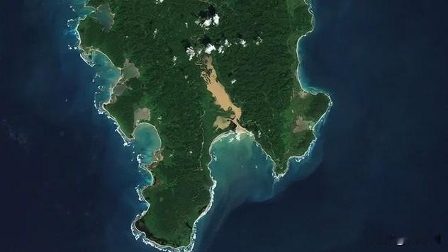 印度砸百亿美元在安达曼海建军事基地
试图强化马六甲海峡战略存在
相关布局引发地区