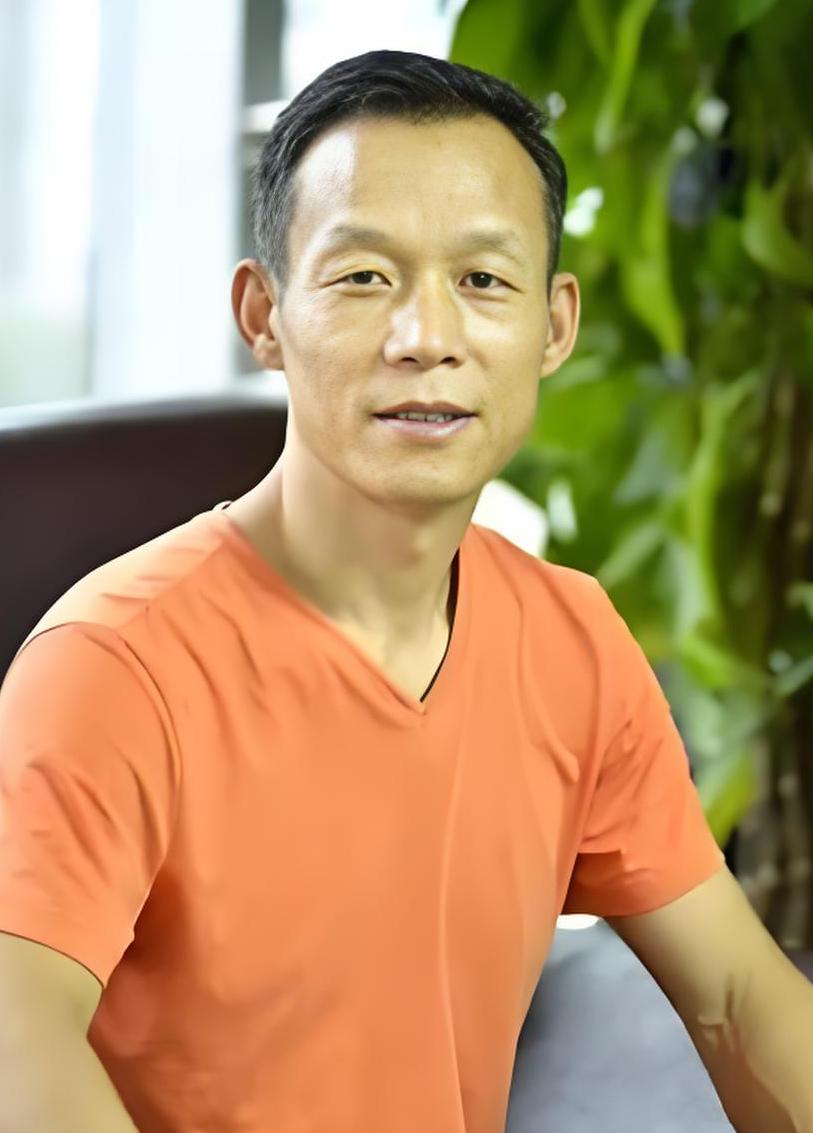 “吃着北京的饭，却要砸北京的锅！”网上疯传的这句话，把味多美不当招聘的偏好，把这