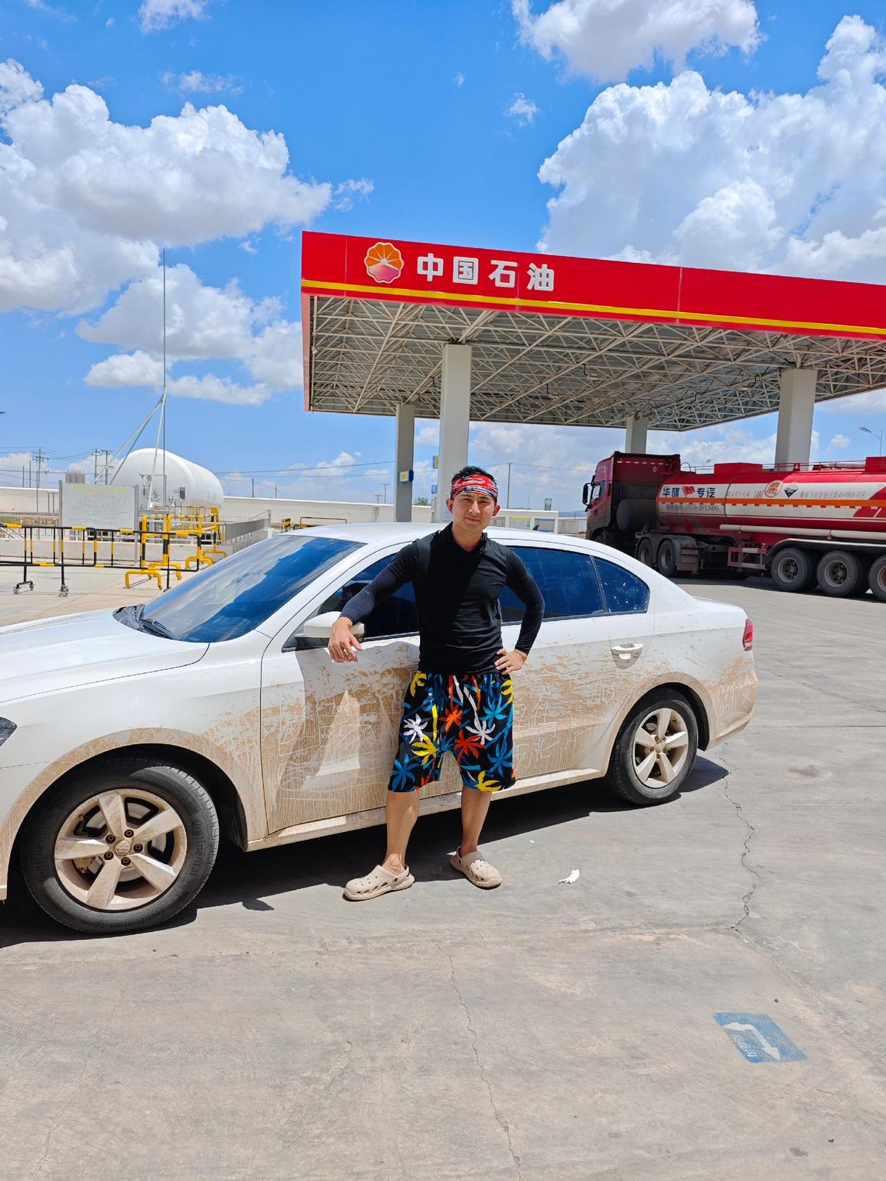 好怀念自驾西北的日子，天空那么蓝，羊肉串那么好吃，就是太远，来回一万公里