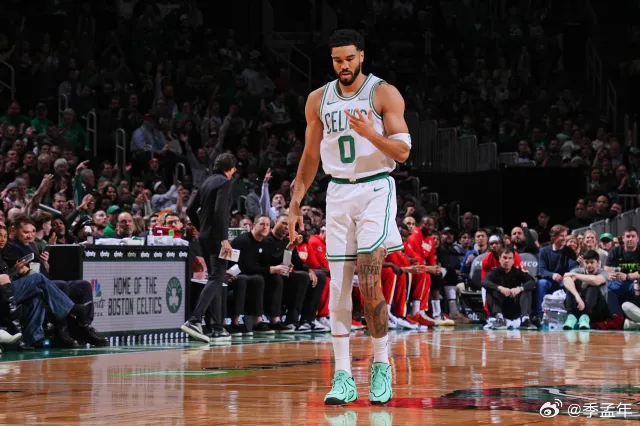 凯尔特人近期崛起为篮板顶级强队，这已成为他们多场胜利的关键。尽管球队通常控球出色